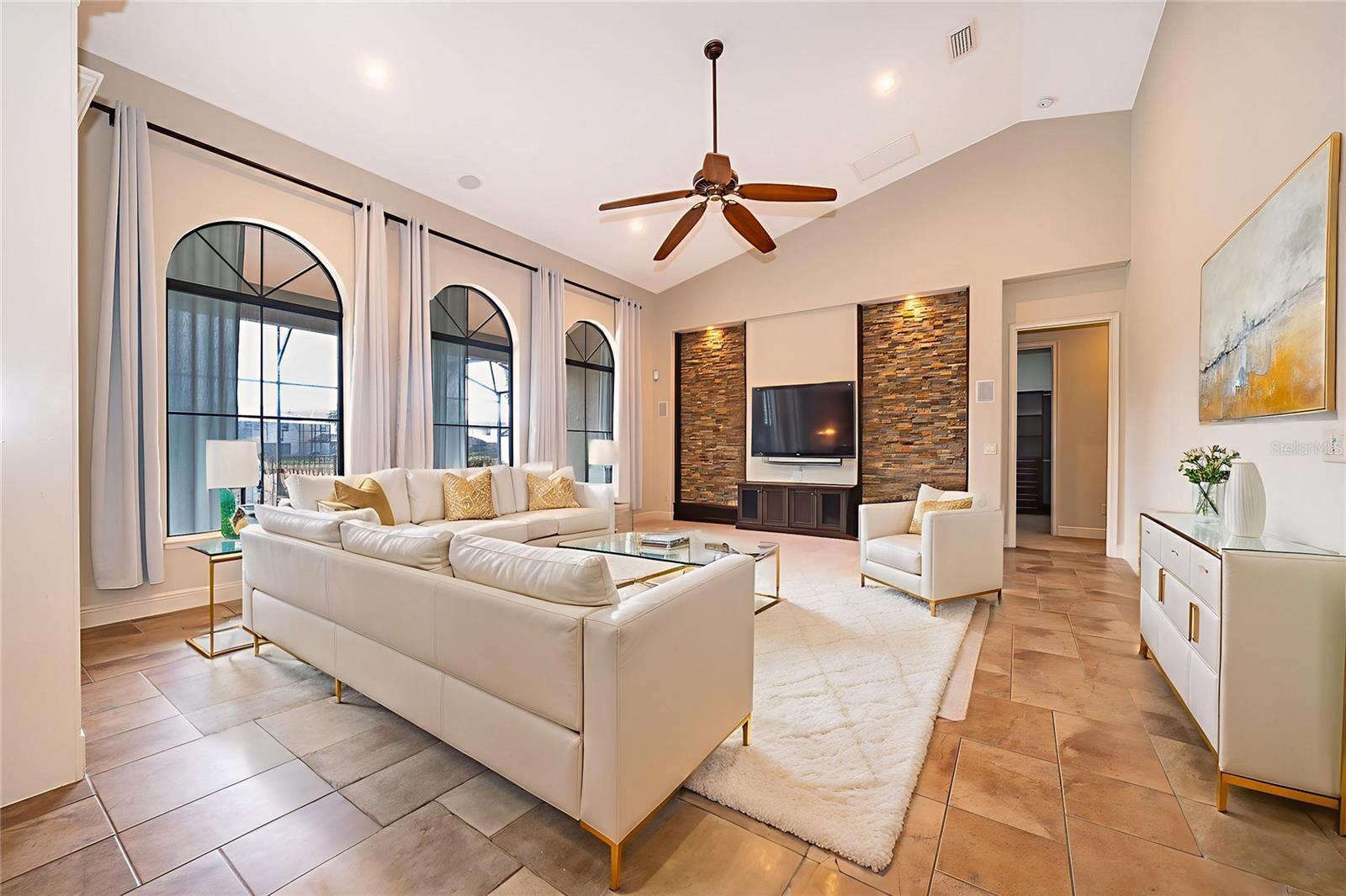 Image 6 of 41 For 7415 Pointe Venezia Drive