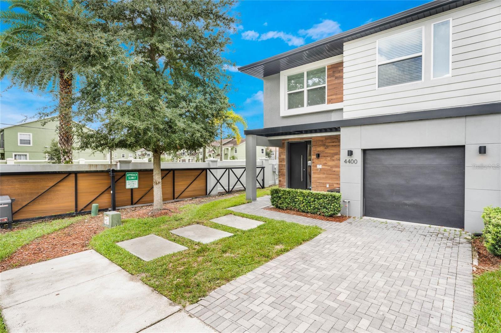 Image 2 of 32 For 4400 Le Reve Court