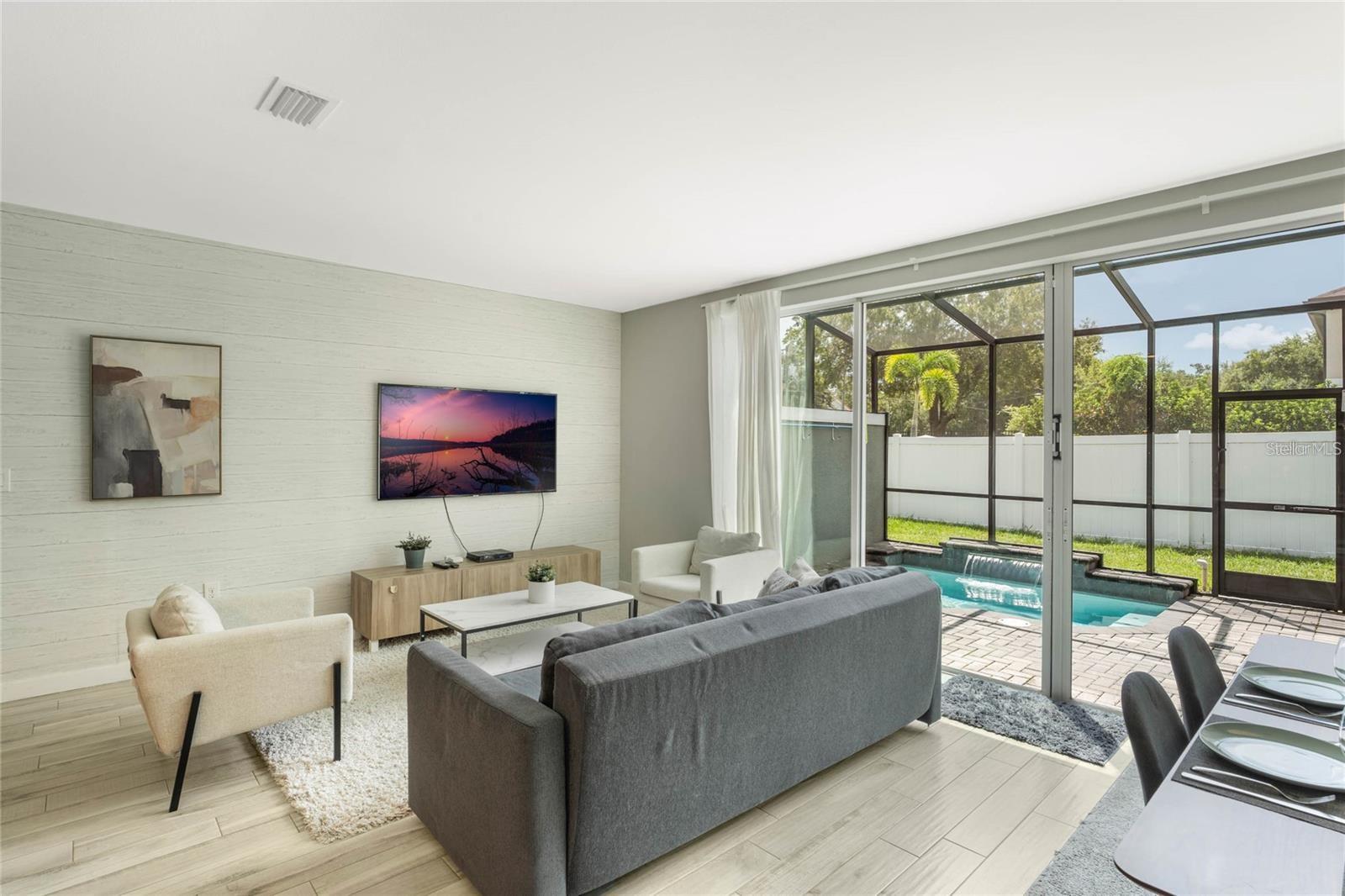 Image 9 of 32 For 4400 Le Reve Court