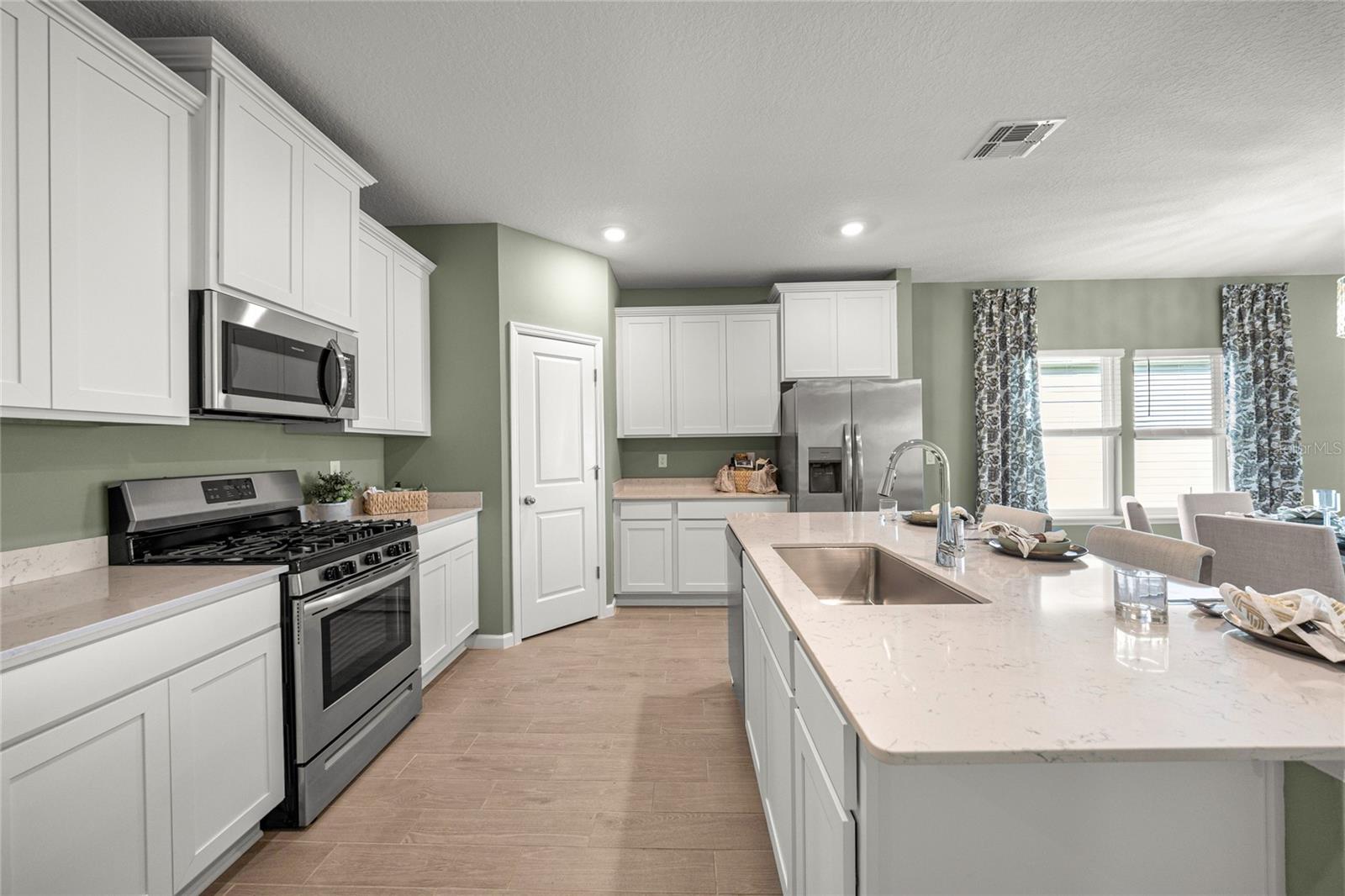 Image 21 of 26 For 8904 69th Terrace