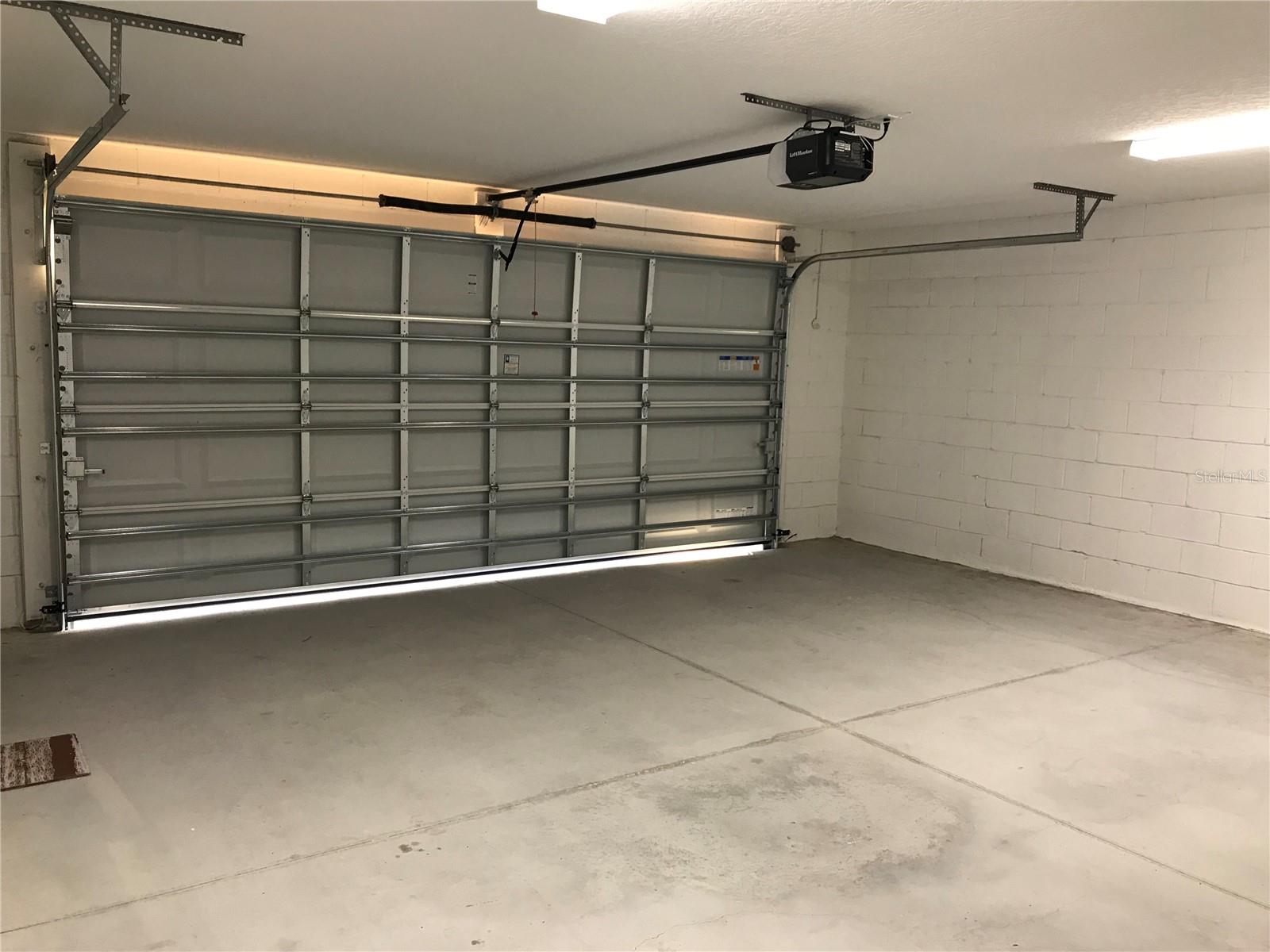 Image 15 of 39 For 15479 Sugar Citrus Drive