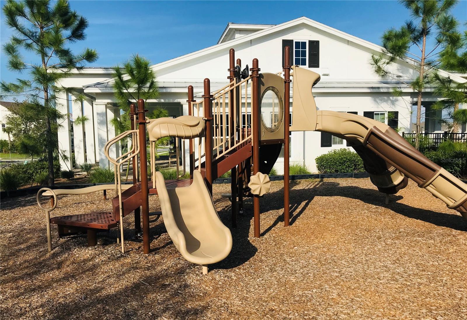 Image 35 of 39 For 15479 Sugar Citrus Drive