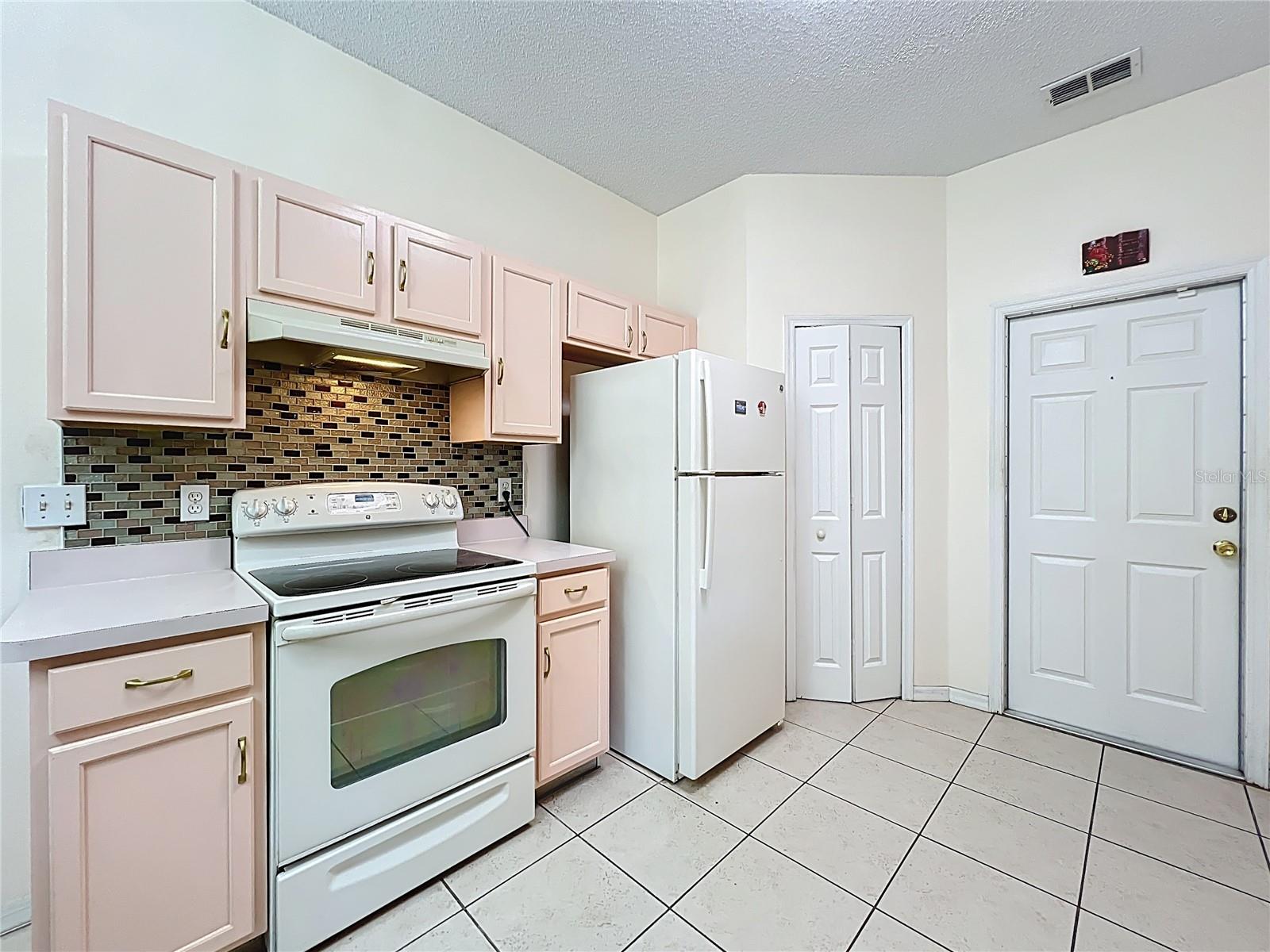 Image 16 of 43 For 4687 Westgrove Way