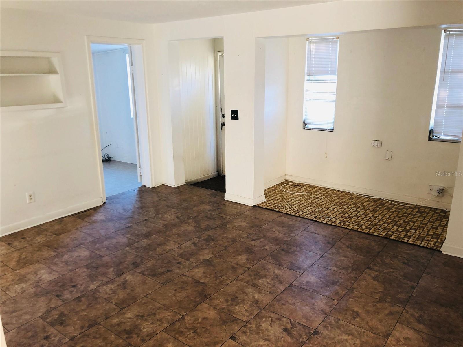 Image 2 of 8 For 210 Lee Drive