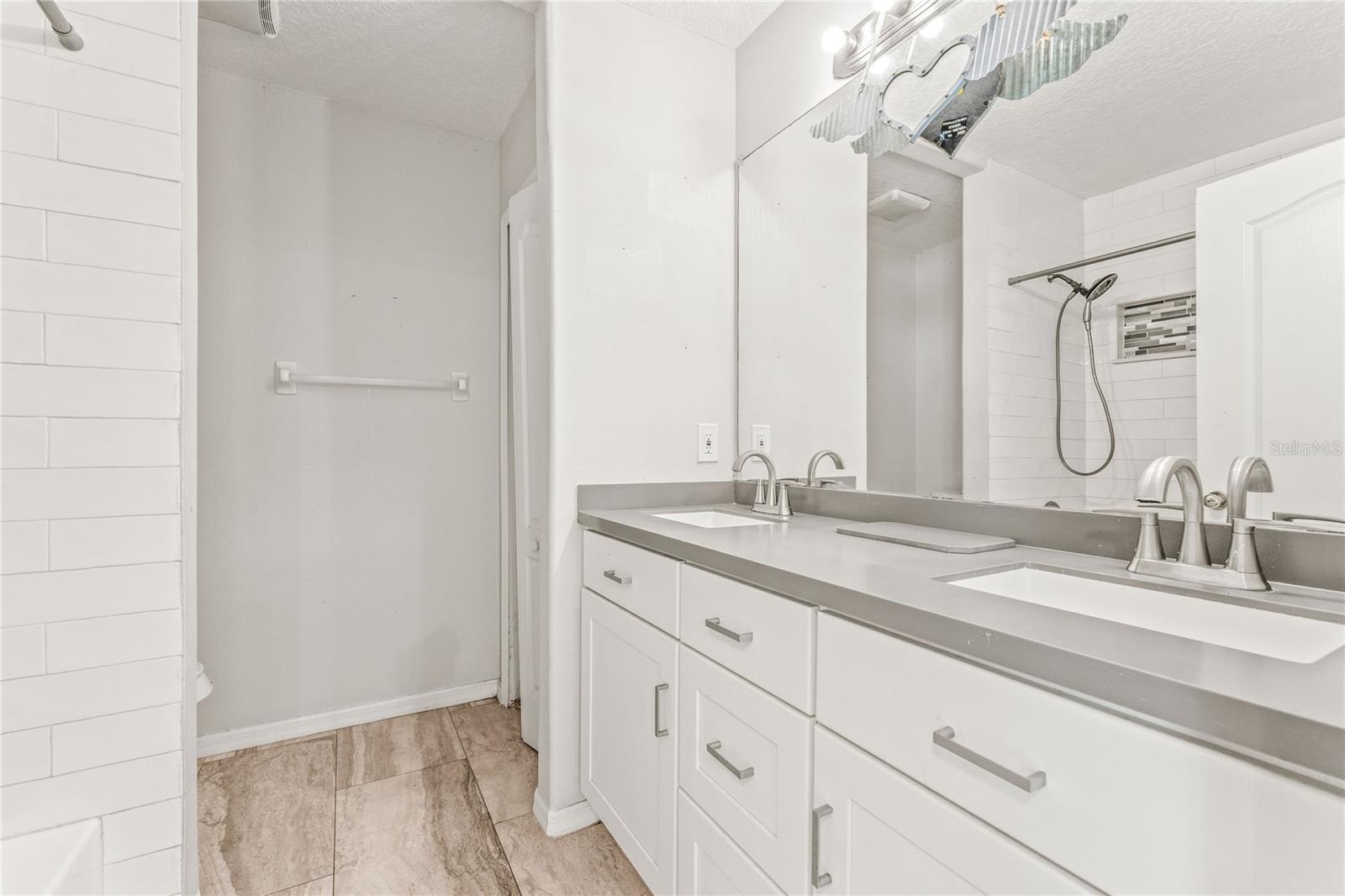 Image 20 of 22 For 4513 Seafarer Way