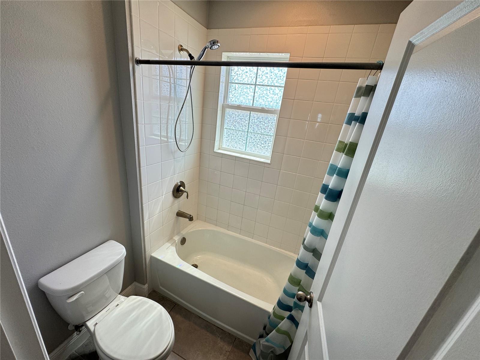 Image 40 of 64 For 1381 Bering Road