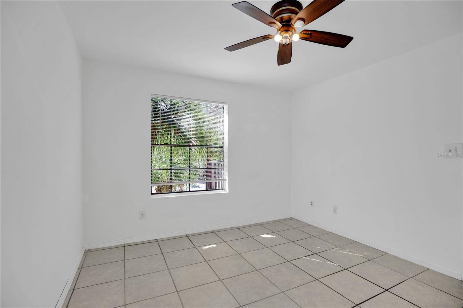 Image 14 of 27 For 241 Afton Square 308