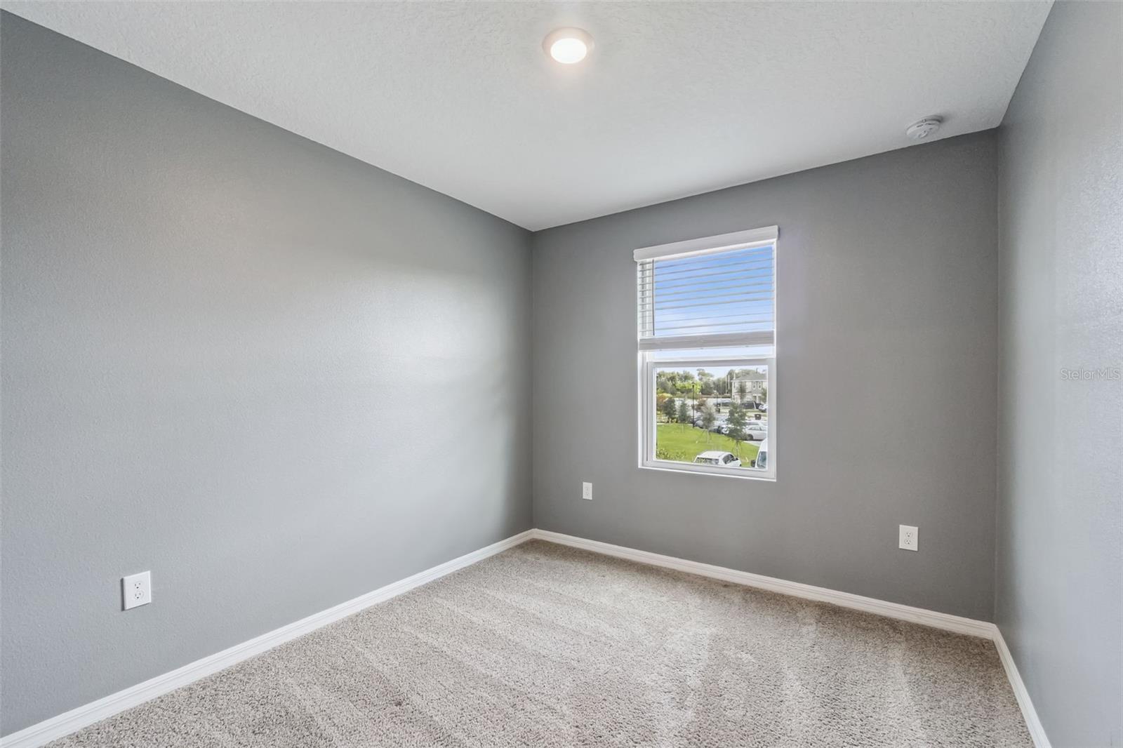 Image 12 of 20 For 4431 Arlington Avenue