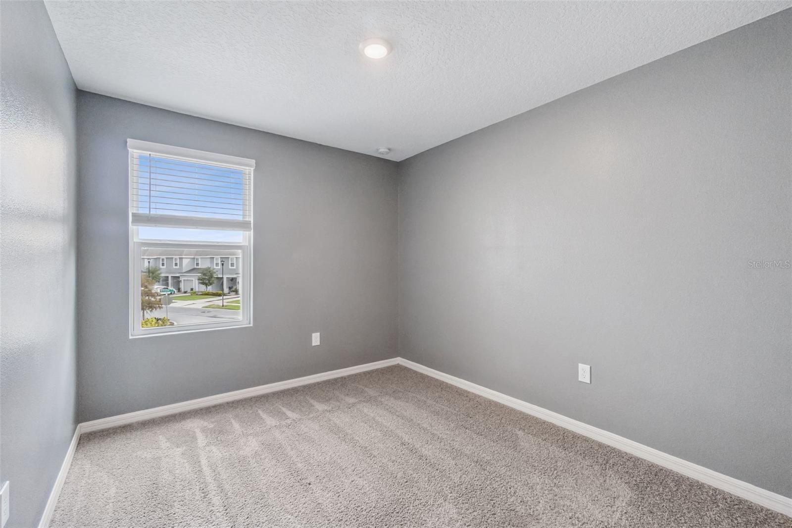 Image 14 of 20 For 4431 Arlington Avenue