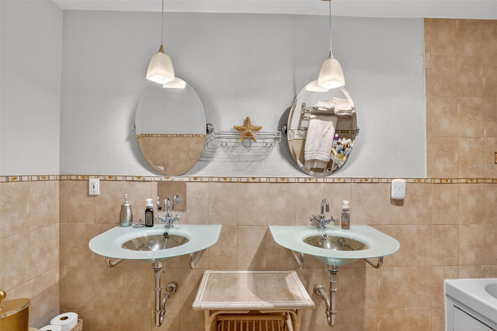 Image 12 of 18 For 1508 Balmy Beach Drive