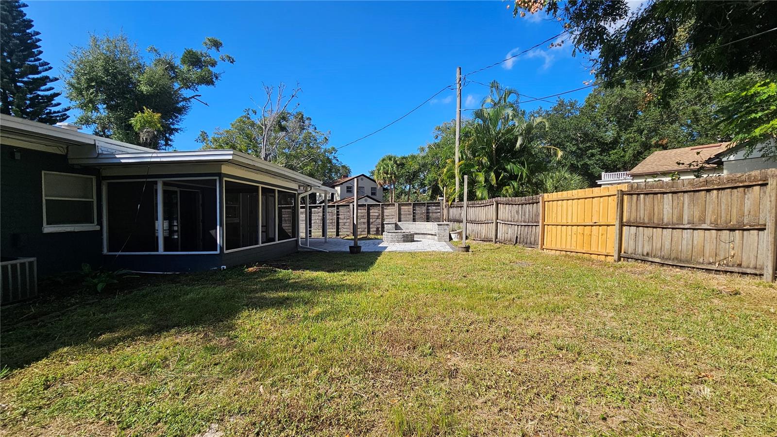 Image 11 of 11 For 125 Miller Street