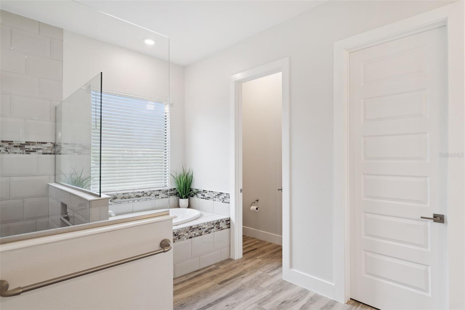 Image 25 of 92 For 32139 Red Tail Boulevard