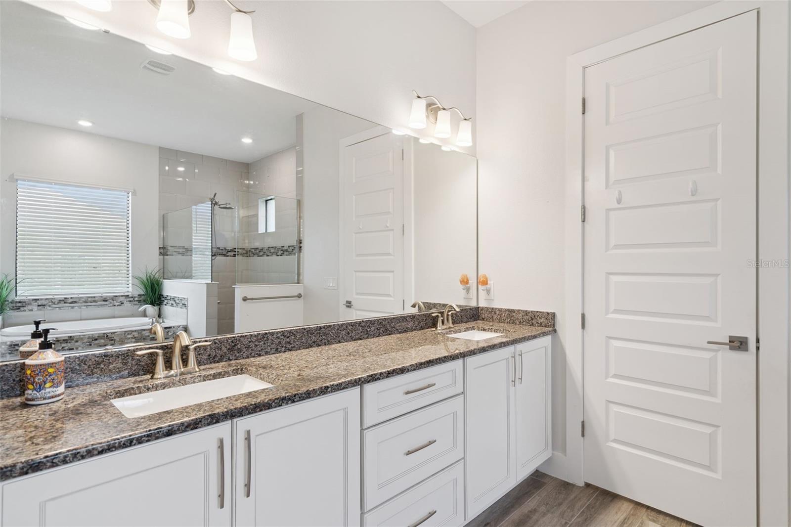 Image 28 of 92 For 32139 Red Tail Boulevard