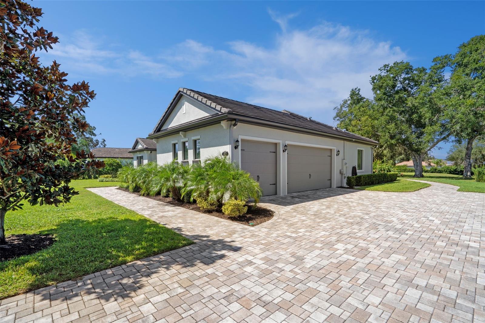 Image 52 of 92 For 32139 Red Tail Boulevard