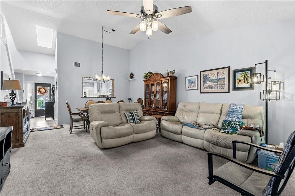 Image 10 of 25 For 440 Newton Place