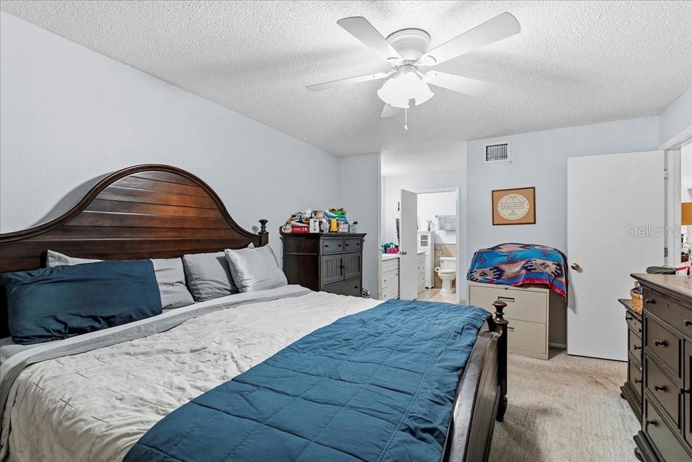 Image 14 of 25 For 440 Newton Place