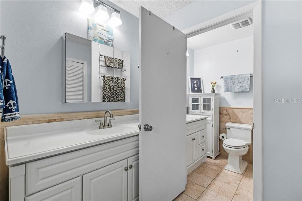 Image 16 of 25 For 440 Newton Place