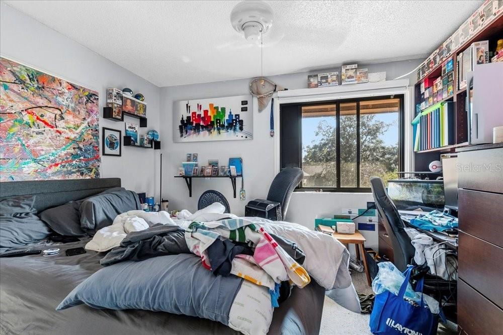 Image 20 of 25 For 440 Newton Place