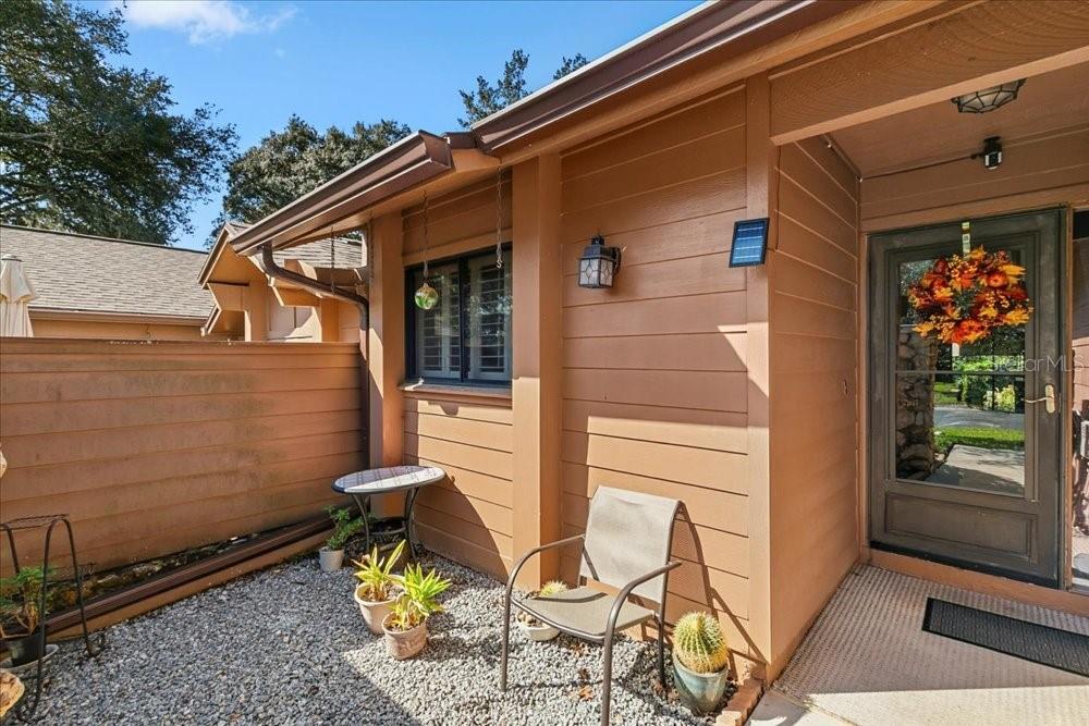 Image 3 of 25 For 440 Newton Place