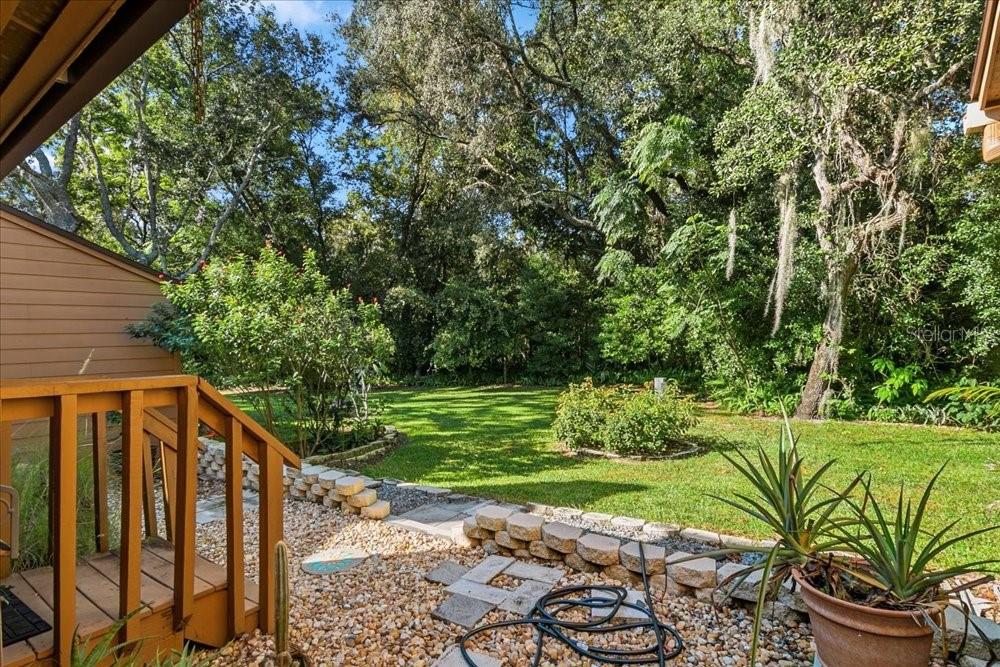 Image 6 of 25 For 440 Newton Place