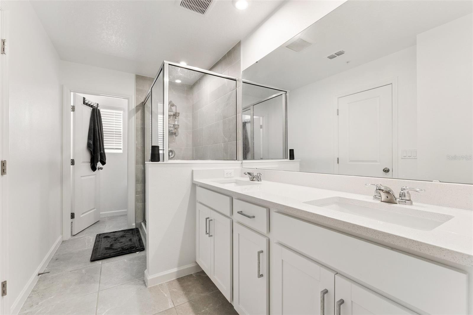 Image 16 of 48 For 7720 Clove Hitch Way