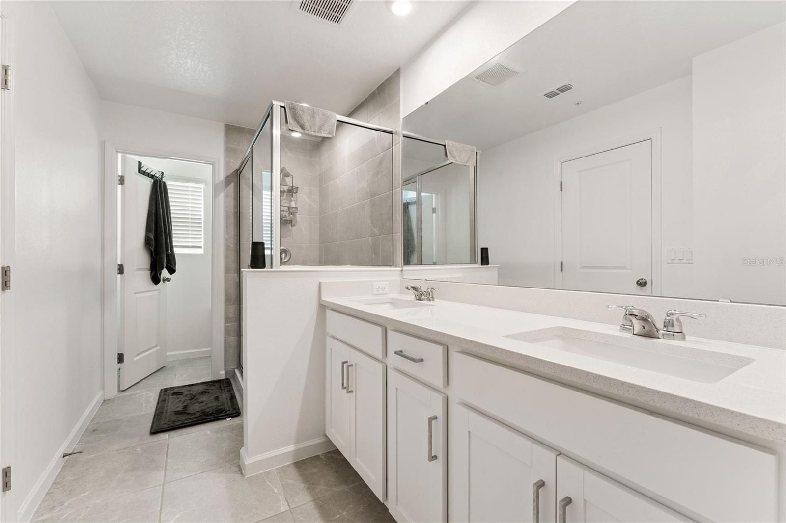 Image 17 of 48 For 7720 Clove Hitch Way