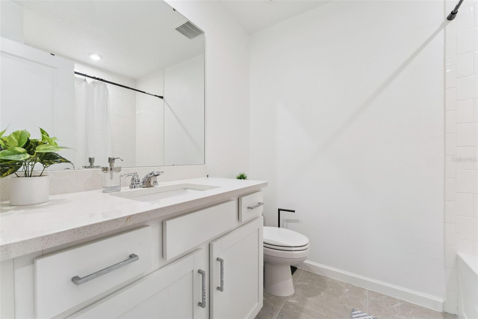 Image 18 of 48 For 7720 Clove Hitch Way