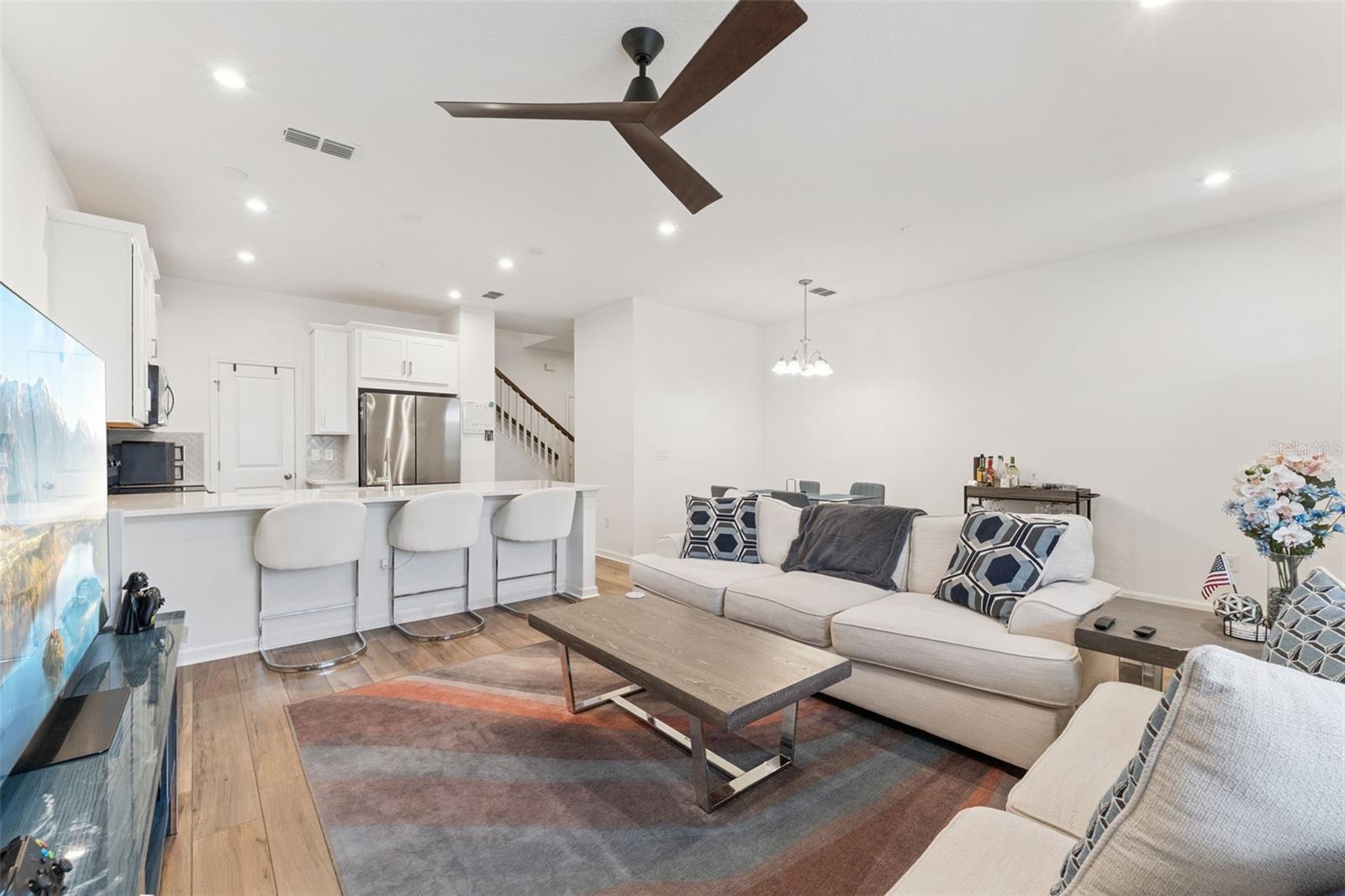 Image 4 of 48 For 7720 Clove Hitch Way