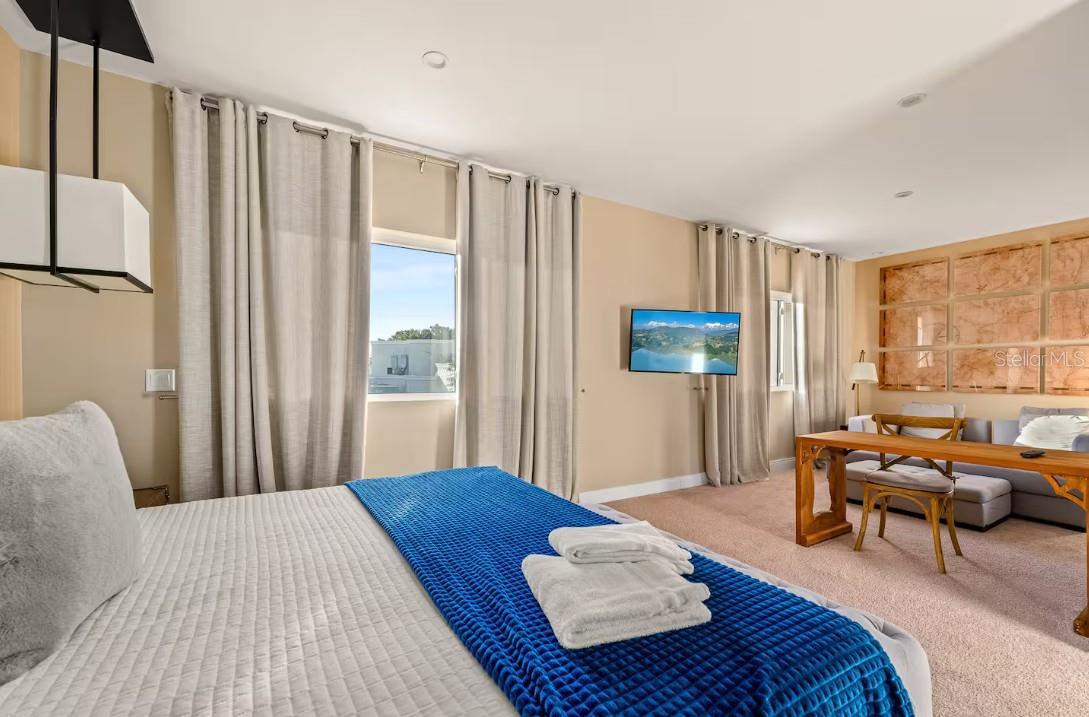 Image 23 of 39 For 7513 Brooklyn Drive