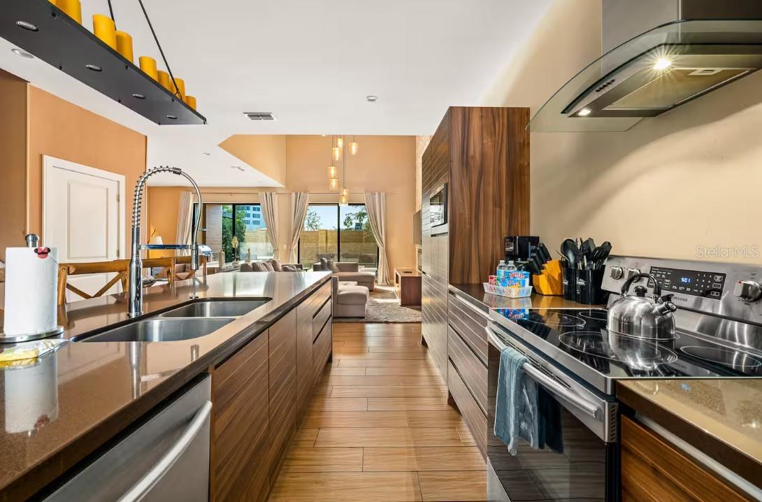 Image 4 of 39 For 7513 Brooklyn Drive