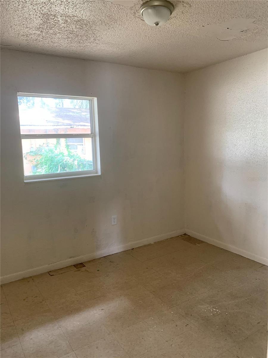 Image 7 of 7 For 400 Terry  