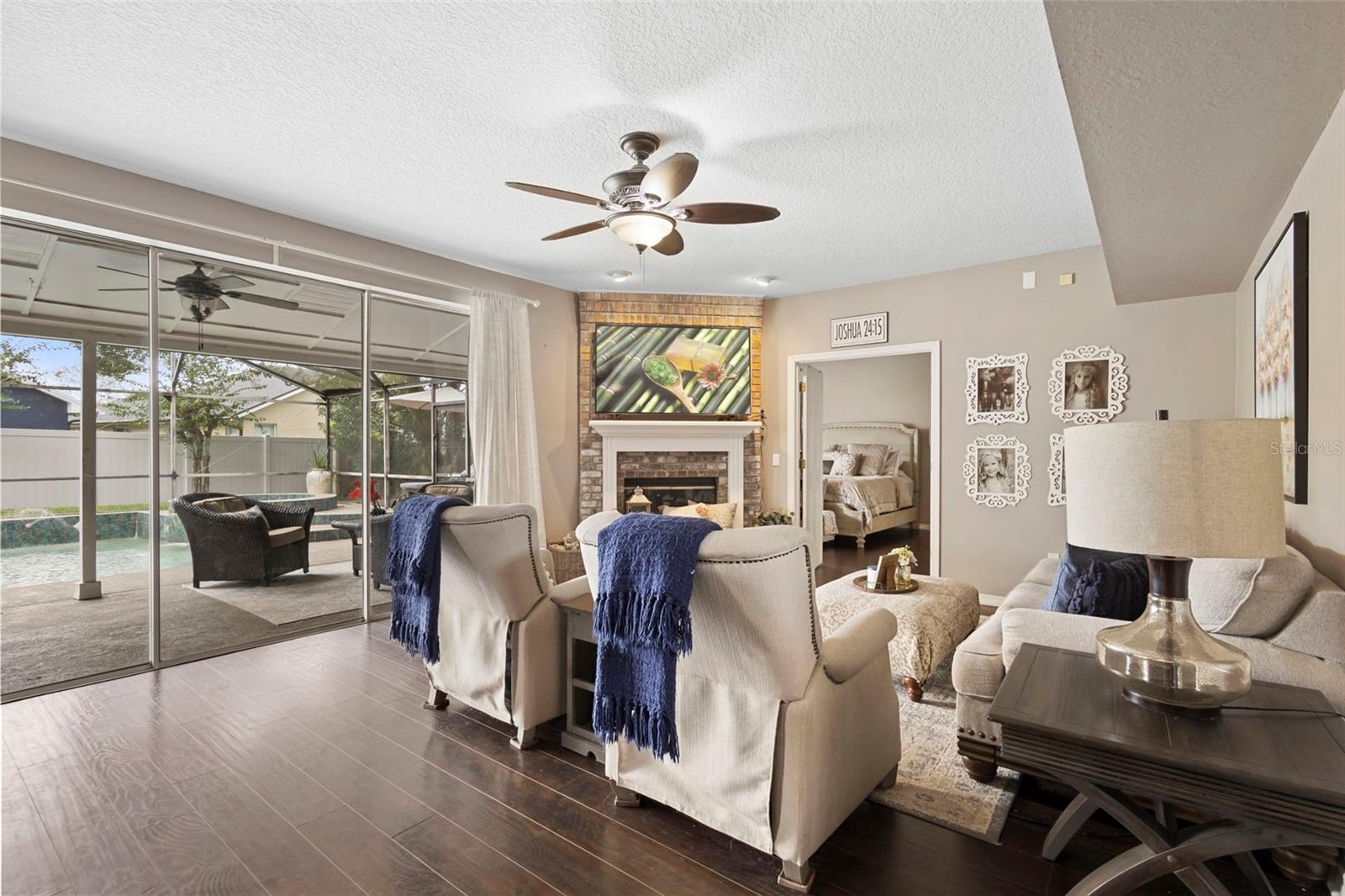 Image 23 of 66 For 303 Remington Drive