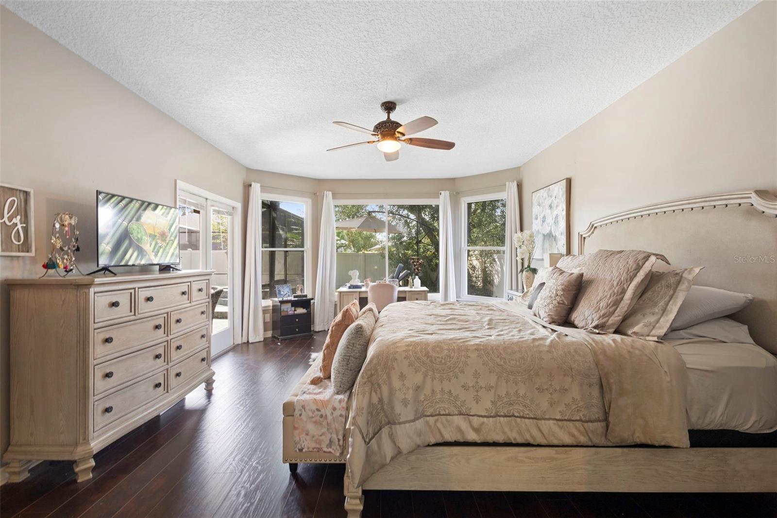 Image 32 of 66 For 303 Remington Drive