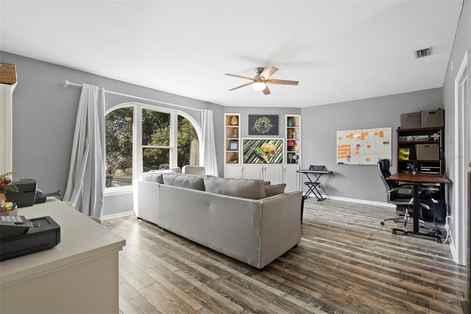 Image 44 of 66 For 303 Remington Drive