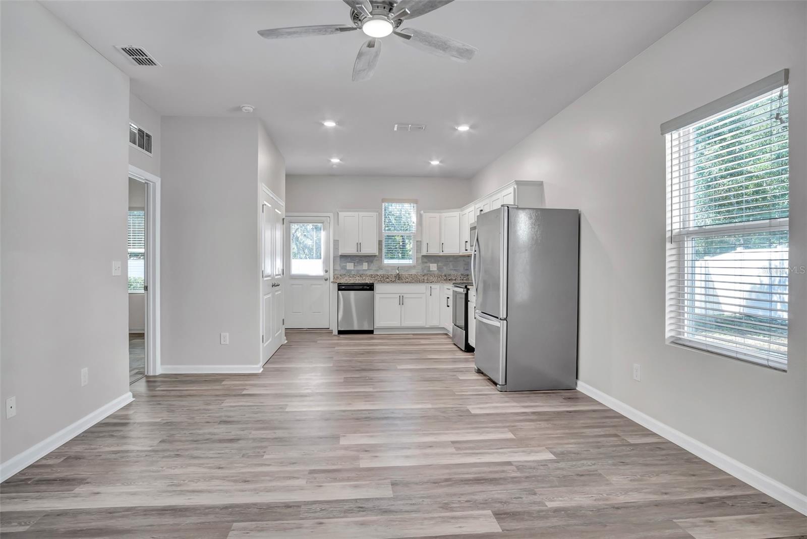 Image 9 of 24 For 1096 Cades Cove Way