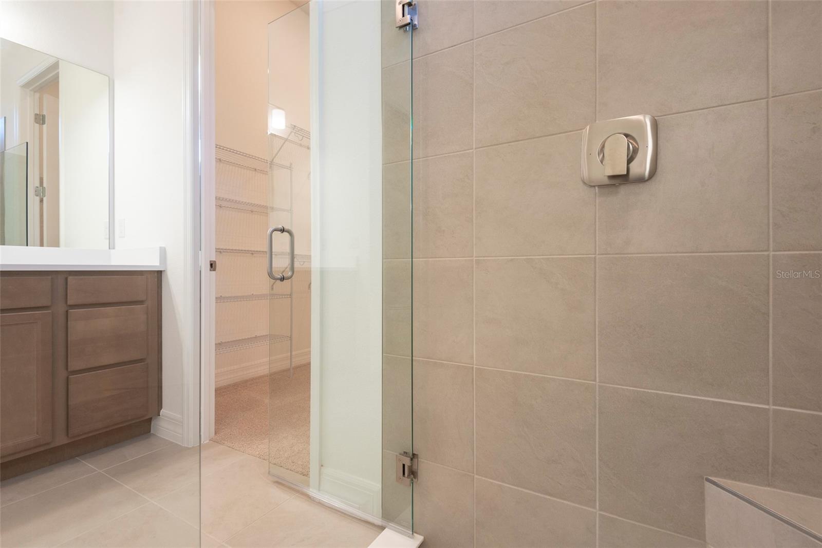 Listing photo id 10 for 1058 Liliana Drive