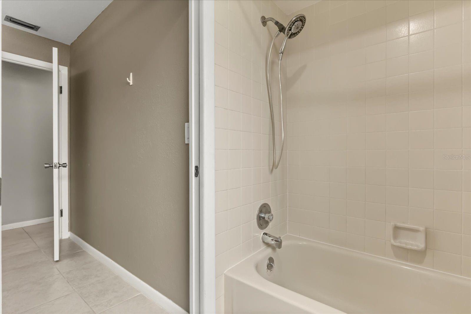 Image 19 of 40 For 1561 Mac Charles Court