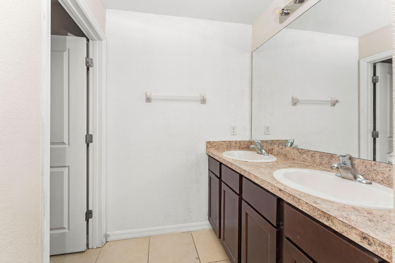 Image 27 of 37 For 10019 Geese Trail Circle