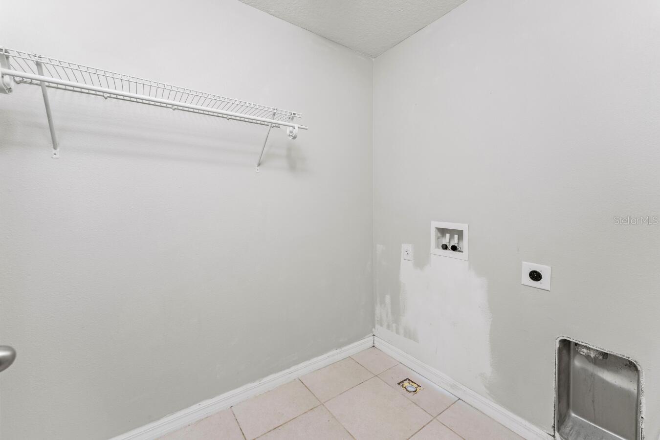 Image 29 of 37 For 10019 Geese Trail Circle