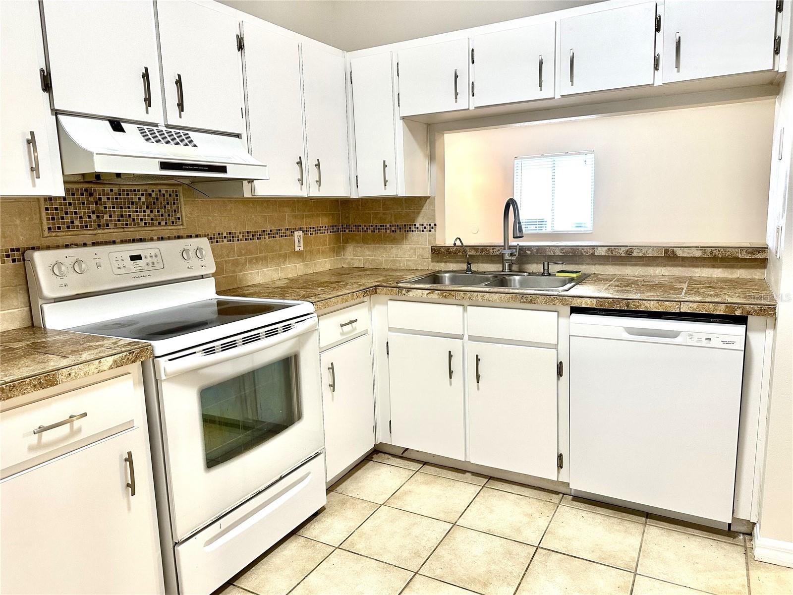 Image 12 of 49 For 3034 Senna Court