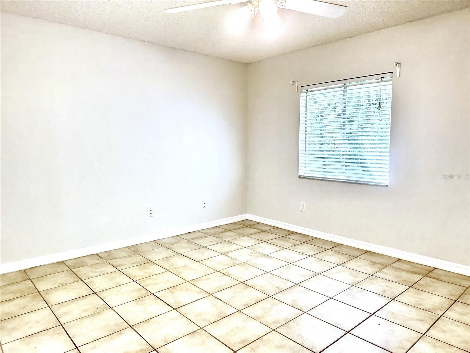 Image 18 of 49 For 3034 Senna Court