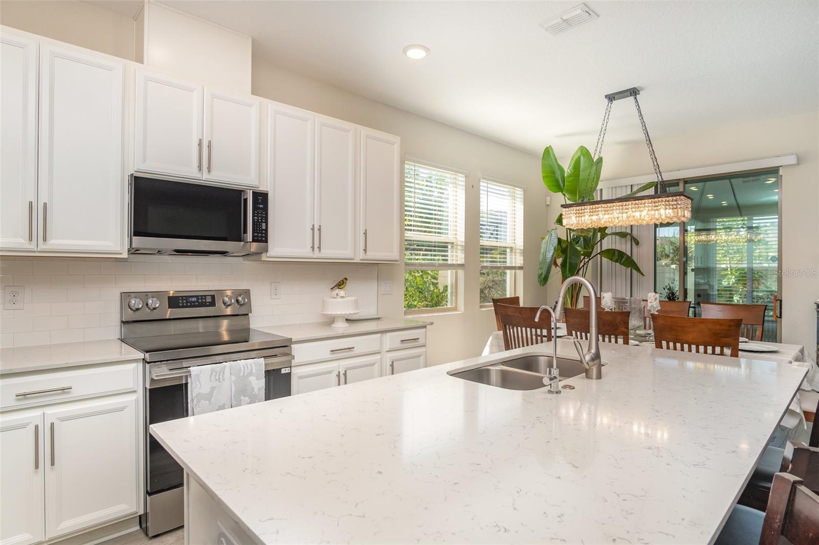 Image 10 of 39 For 310 Wooded Vine Drive