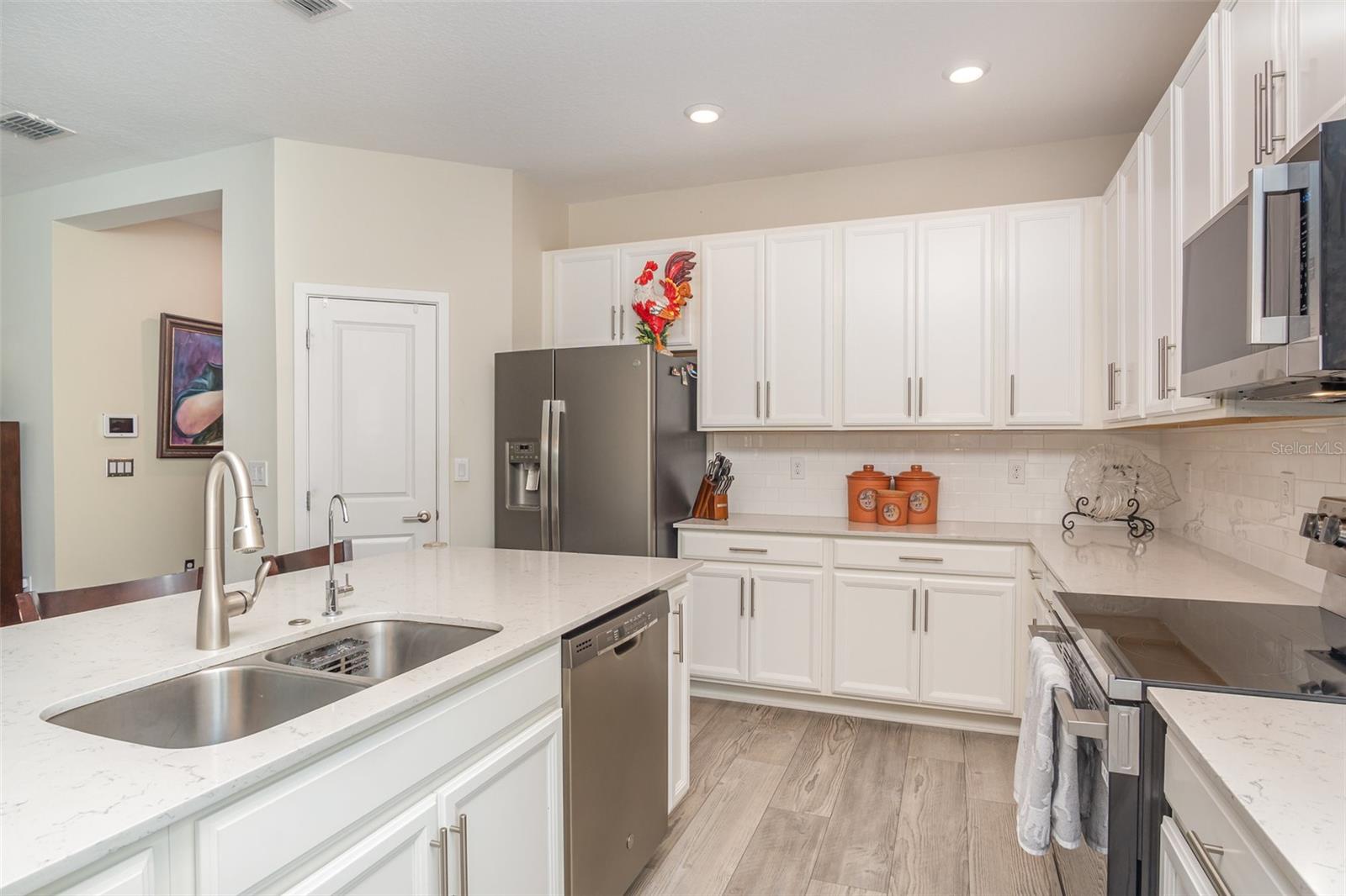 Image 11 of 39 For 310 Wooded Vine Drive