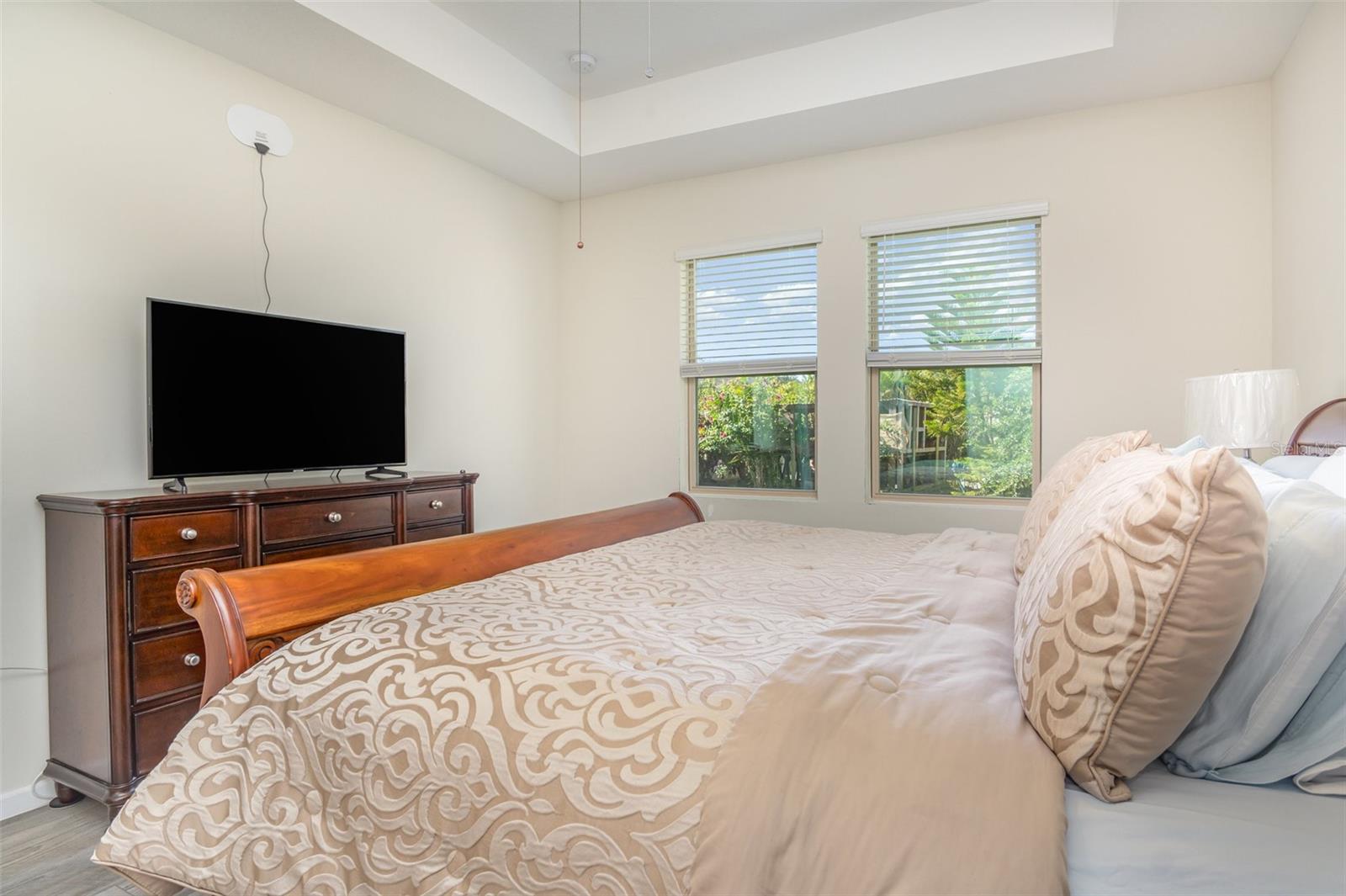 Image 13 of 39 For 310 Wooded Vine Drive