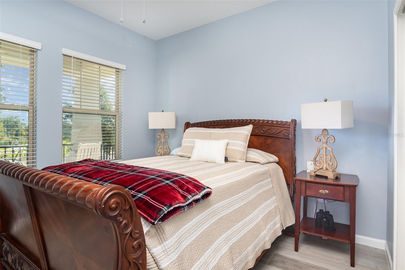 Image 17 of 39 For 310 Wooded Vine Drive