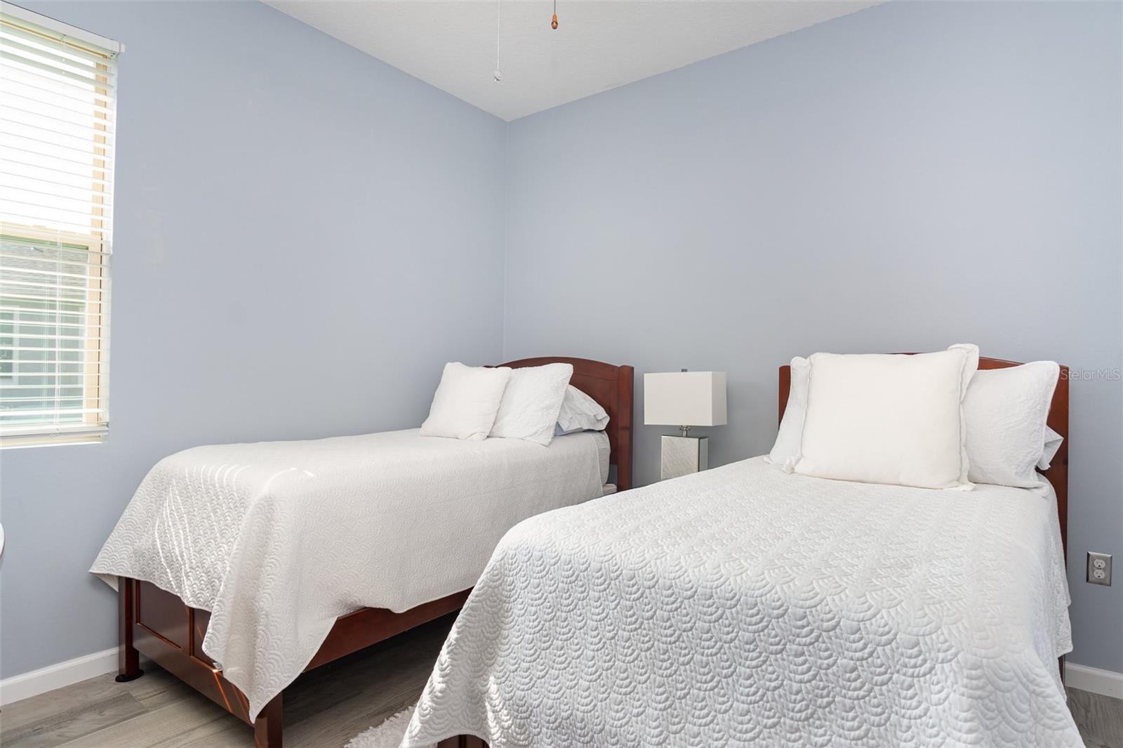 Image 19 of 39 For 310 Wooded Vine Drive