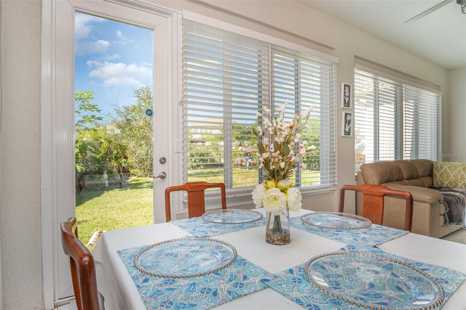 Image 25 of 39 For 310 Wooded Vine Drive