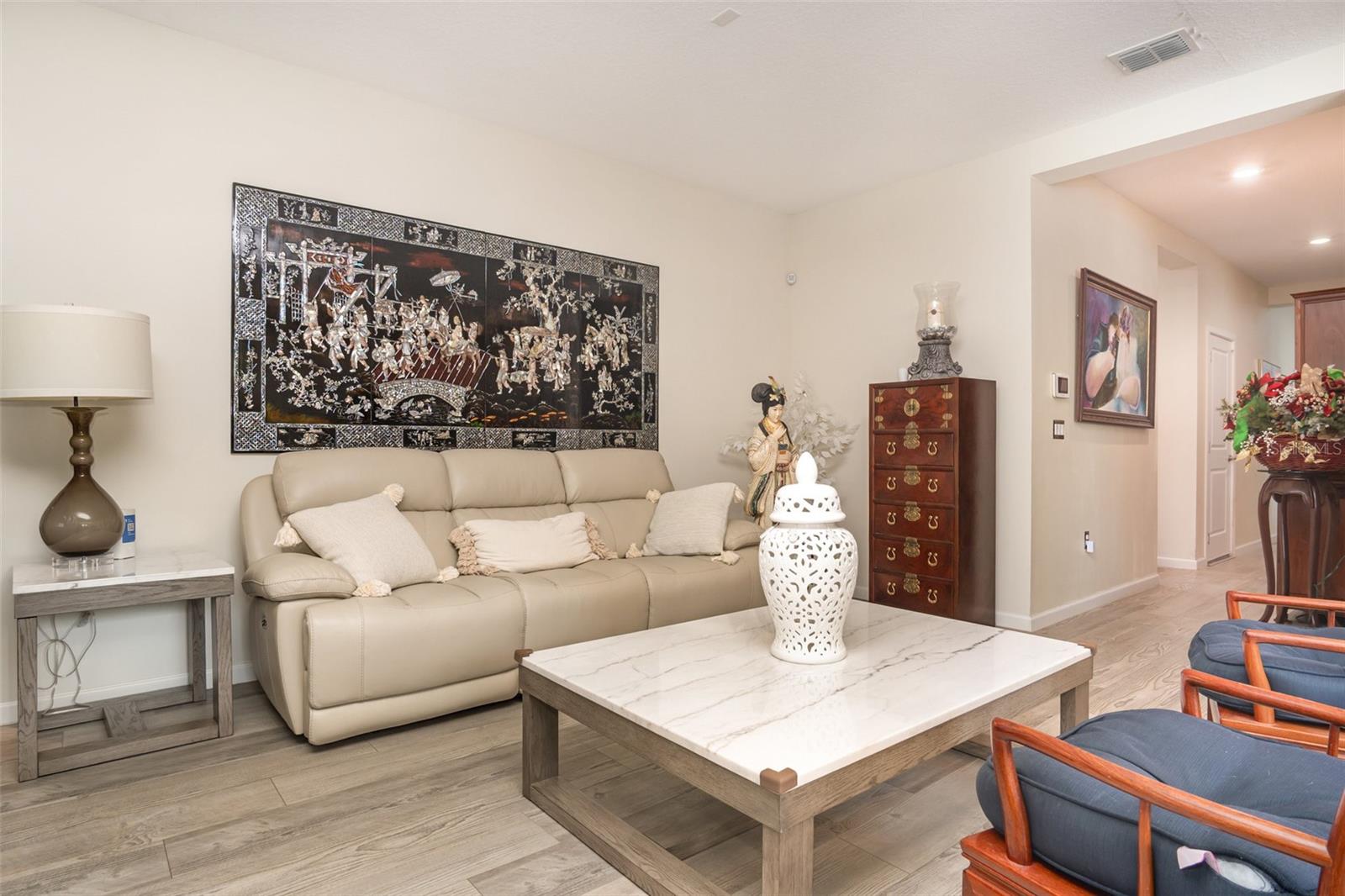 Image 4 of 39 For 310 Wooded Vine Drive