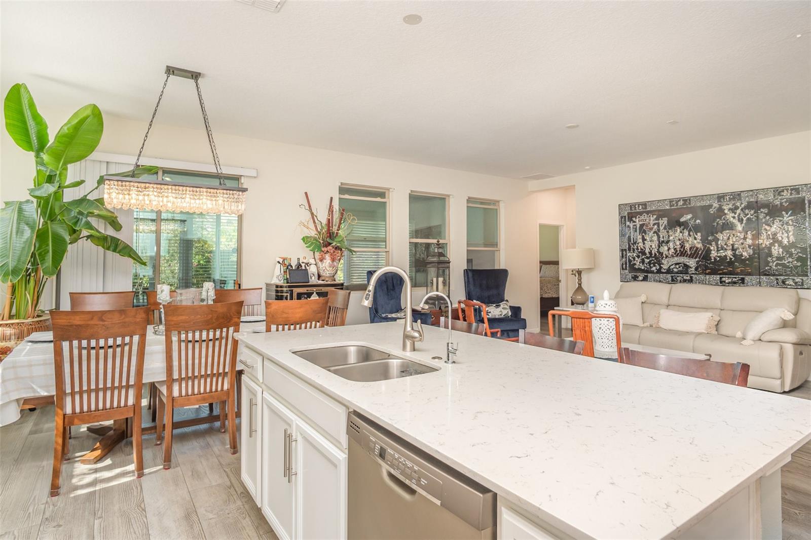 Image 9 of 39 For 310 Wooded Vine Drive