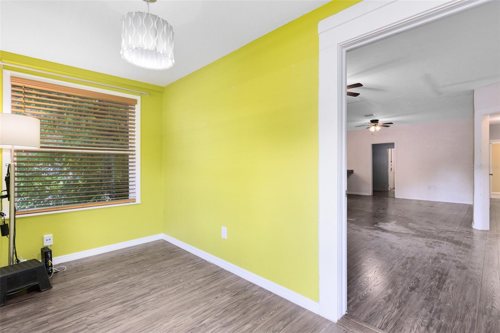 Image 19 of 28 For 701 25th Street